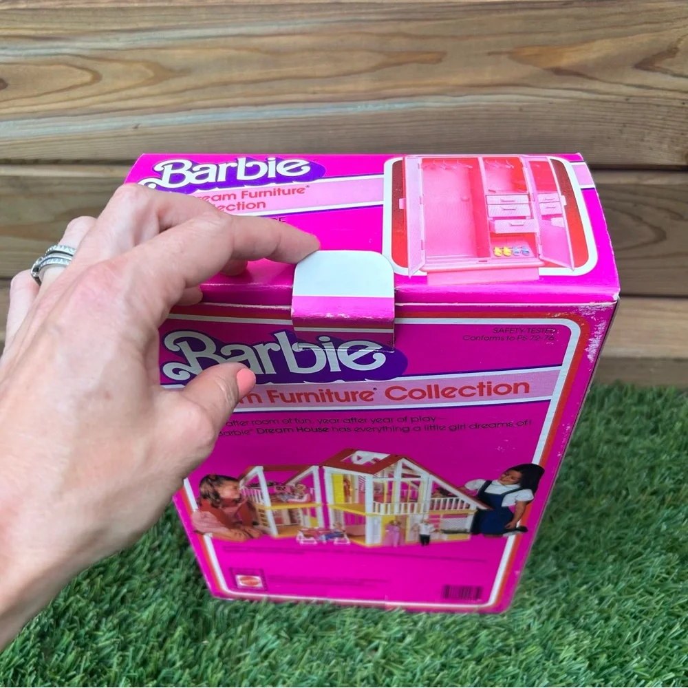 🔥VINTAGE 🔥RARE 🔥BARBIE still in packaging 1982 - Picture 4 of 7